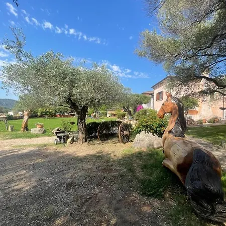 Azienda Agrituristica Contras Будинок відпочинку