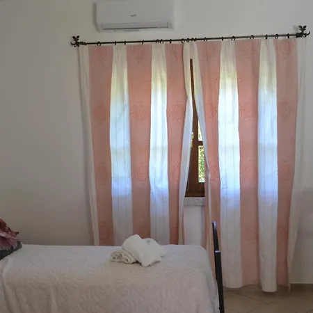 Casa de Férias Azienda Agrituristica Contras Olbia